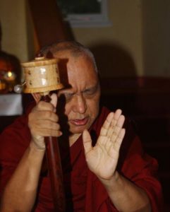 RinpochewithPrayerWheel