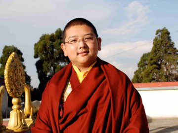 15_h-e-jamgon-kongtrul-rinpoche-at-kagyu-thekchen-ling-15