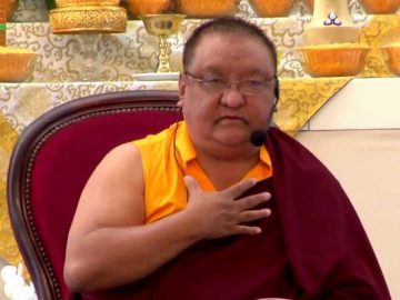 Kunzig Shamarpa Rinpoche 14